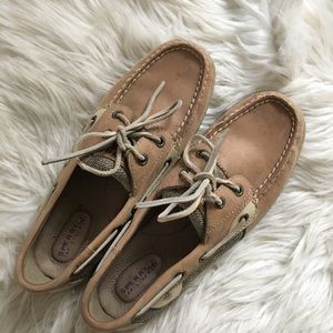 Tan sperrys
